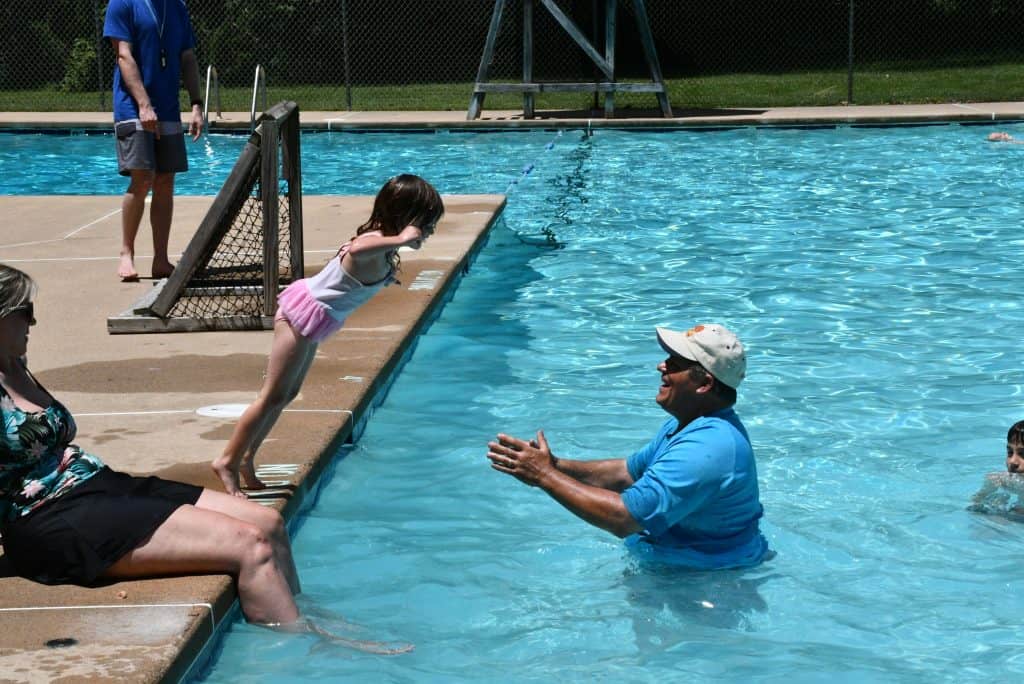 6-8-24 guests at pool (9)